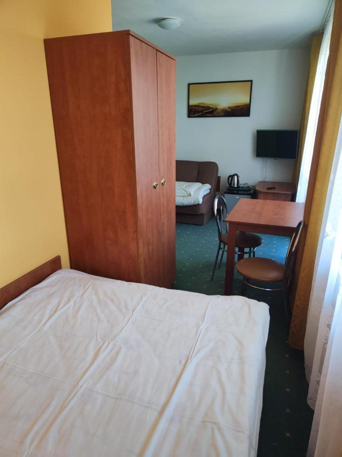 Joda Pokoje Goscinne Rewal Extérieur photo
